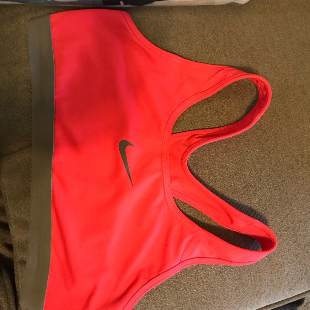 NIKE sports bra
